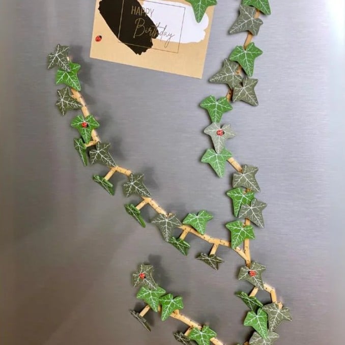 3D Printed Magnetic Ivy Faux Plant Fridge Magnet