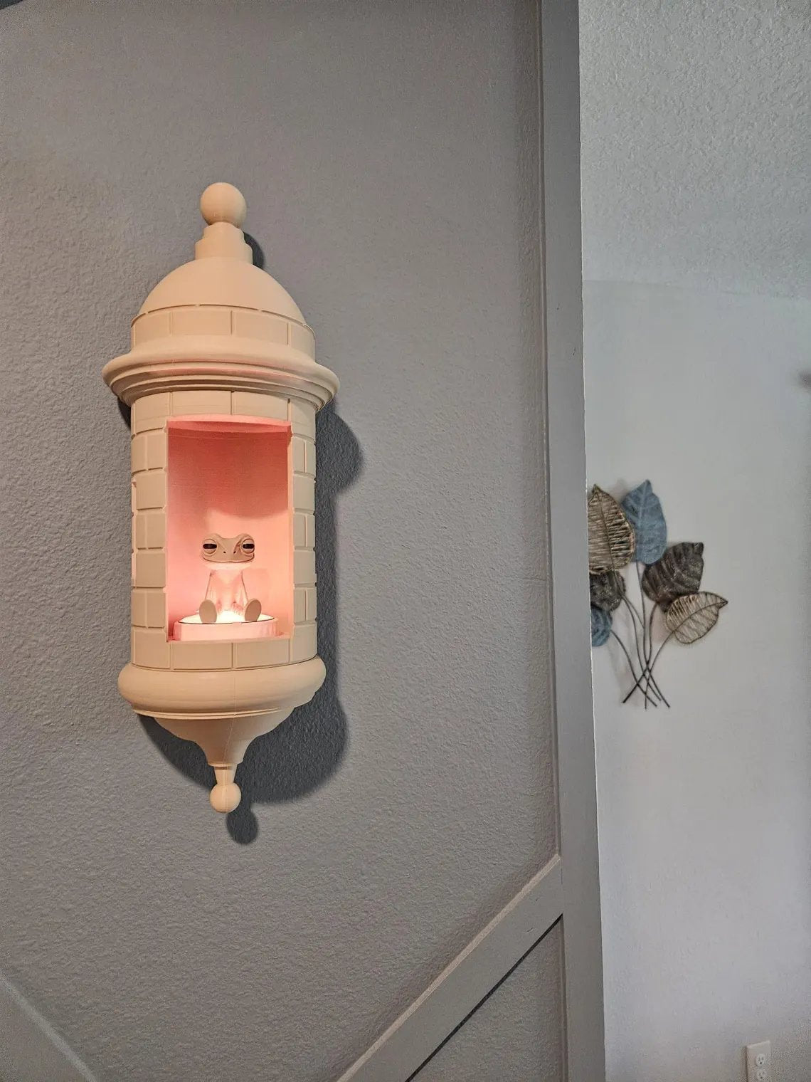 Puerto Rican Garita Wall Coqui Lamp (Color-Adjustable Lighting with Coqui Sound Control)